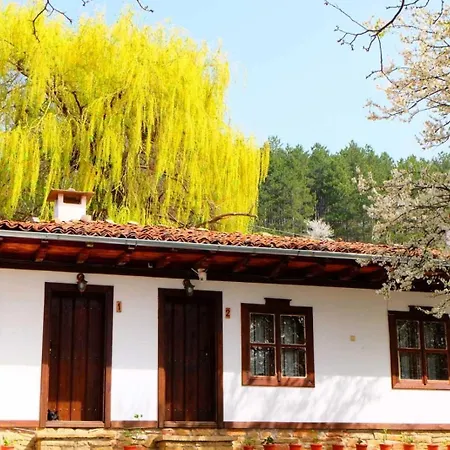 Guest house фильовата къща Zheravna